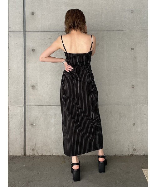 ENVYM（アンビー）の「スリットロングキャミＯＰ（ワンピース・レディース・ブラック/インディゴブルー/ストライプ・FREE）」の8枚目の写真