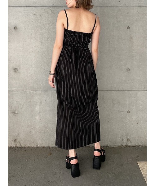 ENVYM（アンビー）の「スリットロングキャミＯＰ（ワンピース・レディース・ブラック/インディゴブルー/ストライプ・FREE）」の9枚目の写真