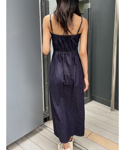 ENVYM（アンビー）の「スリットロングキャミＯＰ（ワンピース・レディース・ブラック/インディゴブルー/ストライプ・FREE）」の17枚目の写真