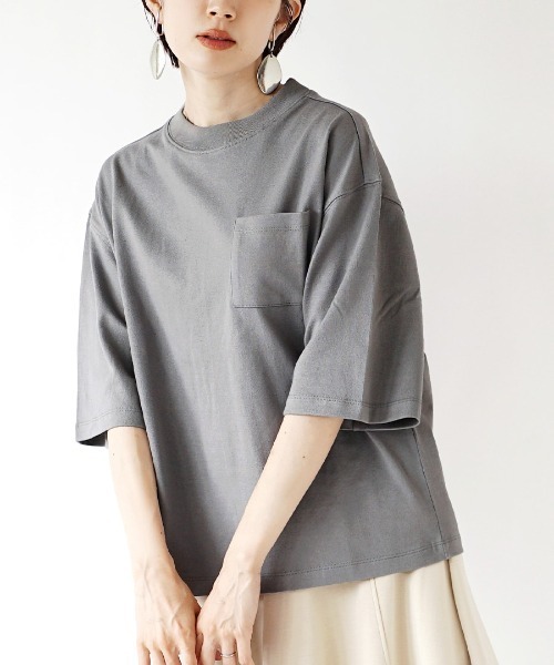zootie（ズーティー）の「シミヘン加工 フレンチバスクシャツ［半袖］（Tシャツ/カットソー・レディース・ネイビー/ブラック/チャコール/バーガンディー/ベージュ系その他/ライラック/グリーン/オフホワイト/グレー/ベージュ系その他2/ピンク/杢グレー/ブラック系その他/ダークグリーン/レッド/ロイヤルブルー/チョコ/ライトブルー/イエロー系その他/ライトピンク/ライトイエロー/ミント/レッド系その他・フリー）」の4枚目の写真