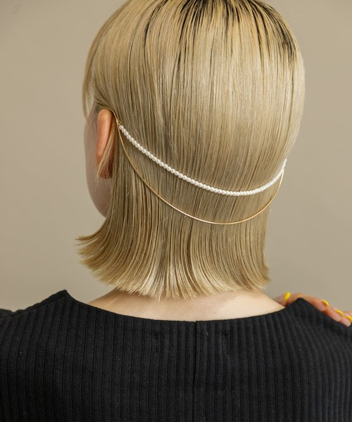 SMELLY（スメリー）の「パールバックカチューシャ（カチューシャ・レディース・ゴールド系その他・-）」の2枚目の写真