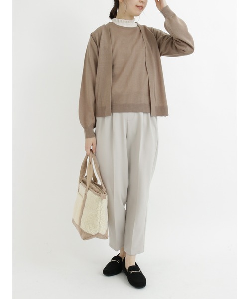 Samansa Mos2 blue（サマンサモスモスブルー）の「フリルネックロンT（Tシャツ/カットソー・レディース・オフホワイト/ブラック/モカ・MEDIUM/LARGE）」の17枚目の写真