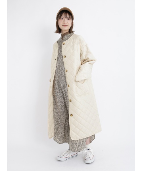 Samansa Mos2 blue（サマンサモスモスブルー）の「フリルネックロンT（Tシャツ/カットソー・レディース・オフホワイト/ブラック/モカ・MEDIUM/LARGE）」の9枚目の写真