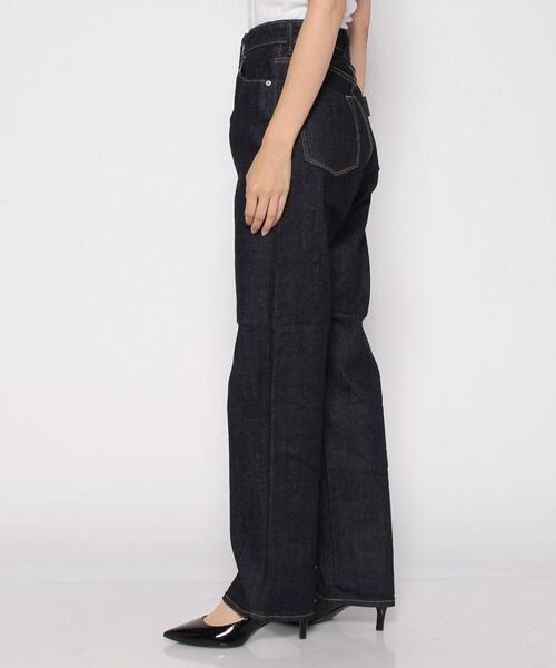 YANUK（ヤヌーク）の「【YANUK】LEAストレートデニムパンツ（デニムパンツ・レディース・ダークネイビー・2/3/1/0）」の14枚目の写真