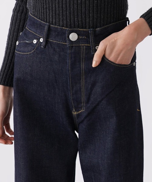 YANUK（ヤヌーク）の「【YANUK】LEAストレートデニムパンツ（デニムパンツ・レディース・ダークネイビー・2/3/1/0）」の9枚目の写真