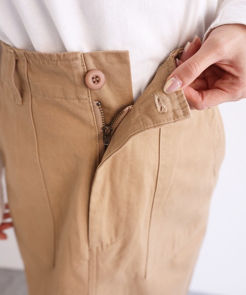 andme(アンドミー)の「【3サイズ展開】ハイウエストベイカースカート(スカート・レディース・ブラック/ベージュ/カーキ/アイボリー/ネイビー/チャコールグレー/キナリ/ホワイト・M/L/S)」の20枚目の写真