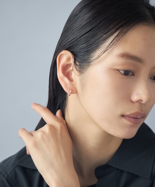 Jouete（ジュエッテ）の「ピアス ノット（ピアス（両耳用）・レディース・イエローゴールド/プラチナム/ピンクゴールド・FREE）」の8枚目の写真