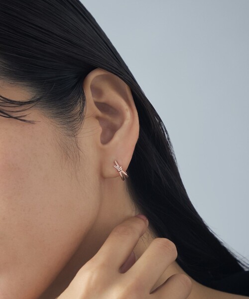 Jouete（ジュエッテ）の「ピアス ノット（ピアス（両耳用）・レディース・イエローゴールド/プラチナム/ピンクゴールド・FREE）」の4枚目の写真