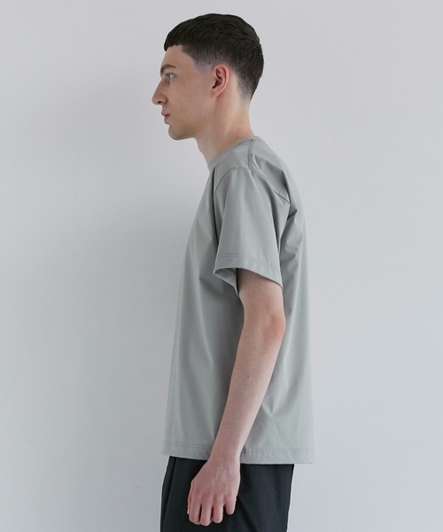 CITY TOKYO（シティトウキョウ）の「ATHLETEショートスリーブストレッチTEE（Tシャツ/カットソー・メンズ・グレー/ブラック・1/2）」の7枚目の写真