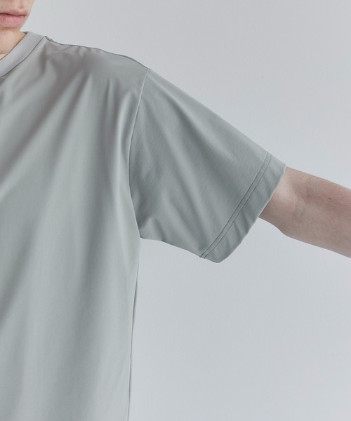 CITY TOKYO（シティトウキョウ）の「ATHLETEショートスリーブストレッチTEE（Tシャツ/カットソー・メンズ・グレー/ブラック・1/2）」の4枚目の写真