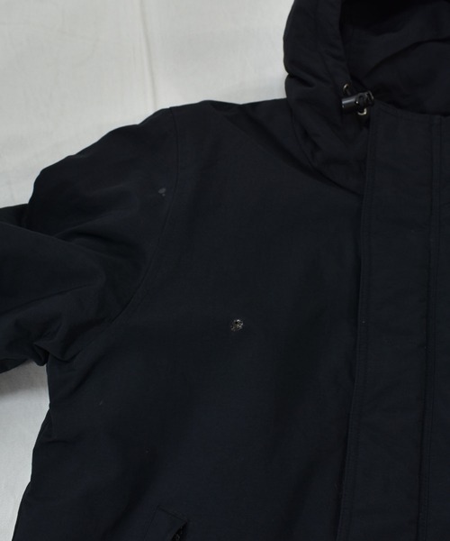 Carhartt(カーハート)の「【ヴィンテージ古着】Carhartt / カーハート ロゴ 中綿入り ナイロンジャケット(ナイロンジャケット・メンズ・ブラック・SMALL)」の6枚目の写真