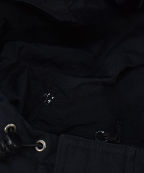 Carhartt(カーハート)の「【ヴィンテージ古着】Carhartt / カーハート ロゴ 中綿入り ナイロンジャケット(ナイロンジャケット・メンズ・ブラック・SMALL)」の8枚目の写真