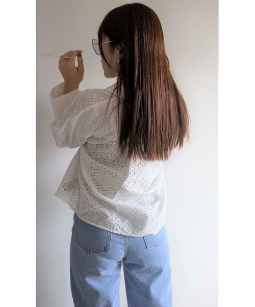 Yucca（ユッカ）の「レースシャツ（MEKKE　低身長向け）（シャツ/ブラウス・レディース・ホワイト・FREE）」の3枚目の写真