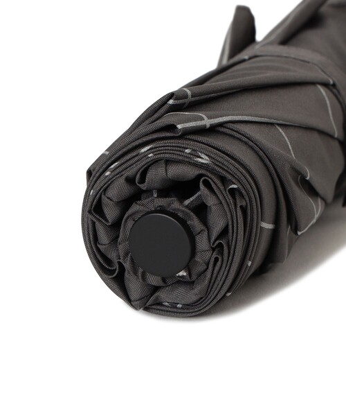 bpr BEAMS（ビーピーアール ビームス ）の「bPr BEAMS / グリッド リフレクター 折り畳み傘（折りたたみ傘・レディース・グレー/ブラック/ベージュ・ONE SIZE）」の11枚目の写真