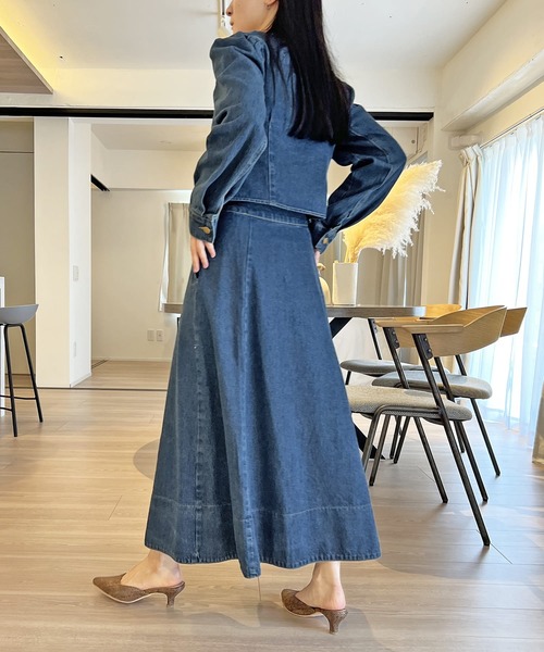 Jewelobe（ジュエローブ）の「ビスチェジャケット×フレアスカート デニムセットアップ（セットアップ・レディース・ネイビー・S/M）」の12枚目の写真