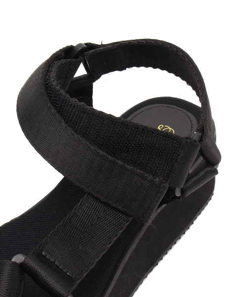 DISCOAT（ディスコート）の「【Discoat】厚底テープサンダル（サンダル・レディース・ホワイト/ブラック・LARGE/MEDIUM）」の8枚目の写真