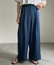 cona（コナ）の「タックワイドスラックス（スラックス）」