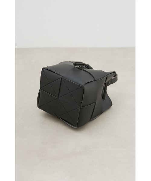 AZUL by moussy（アズールバイマウジー）の「イントレチャートポシェットバッグ（ショルダーバッグ・レディース・ブラック/イエロー/アイボリー・FREE）」の10枚目の写真