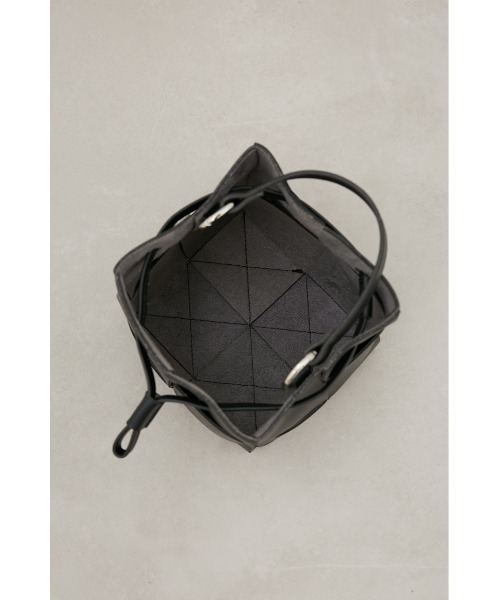 AZUL by moussy（アズールバイマウジー）の「イントレチャートポシェットバッグ（ショルダーバッグ・レディース・ブラック/イエロー/アイボリー・FREE）」の7枚目の写真