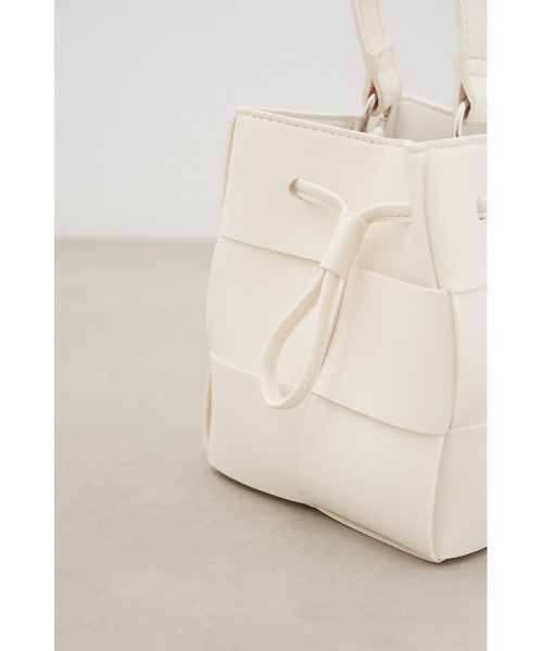 AZUL by moussy（アズールバイマウジー）の「イントレチャートポシェットバッグ（ショルダーバッグ・レディース・ブラック/イエロー/アイボリー・FREE）」の8枚目の写真