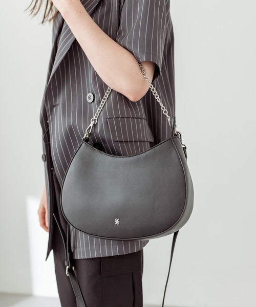 OLIVE des OLIVE（オリーブデオリーブ）の「チェーンハンドル付きホーボーバッグ　1031120220（ショルダーバッグ・レディース・アイボリー/ブラック・FREE）」の13枚目の写真