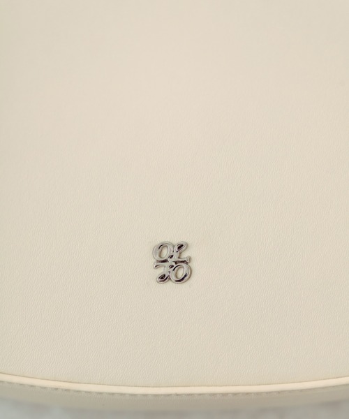 OLIVE des OLIVE（オリーブデオリーブ）の「チェーンハンドル付きホーボーバッグ　1031120220（ショルダーバッグ・レディース・アイボリー/ブラック・FREE）」の17枚目の写真