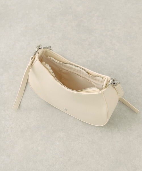 OLIVE des OLIVE（オリーブデオリーブ）の「チェーンハンドル付きホーボーバッグ　1031120220（ショルダーバッグ・レディース・アイボリー/ブラック・FREE）」の22枚目の写真