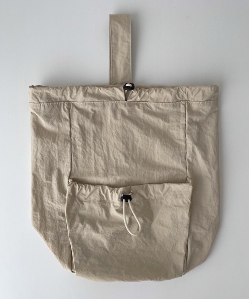 CANAL JEAN（キャナルジーン）の「El mar　ドローストリングボディバッグ（ショルダーバッグ・レディース・ブラック/ベージュ・ONE SIZE）」の8枚目の写真