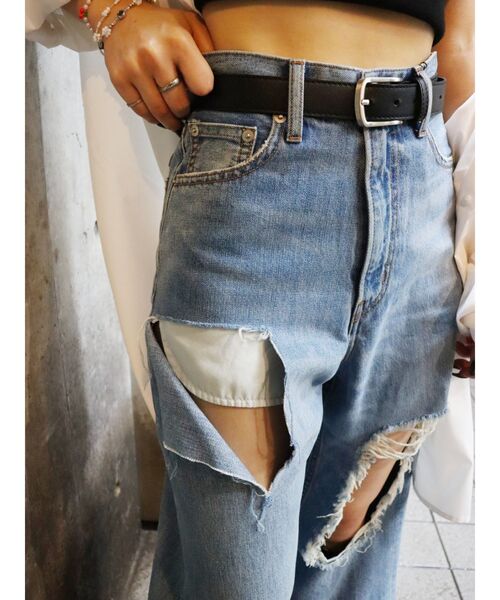 EVRIS（エヴリス）の「スクエアダメージワイドデニムパンツ（デニムパンツ・レディース・インディゴブルー/ライトブルー・MEDIUM/SMALL）」の6枚目の写真