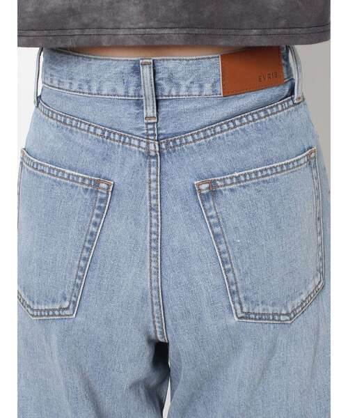 EVRIS（エヴリス）の「スクエアダメージワイドデニムパンツ（デニムパンツ・レディース・インディゴブルー/ライトブルー・MEDIUM/SMALL）」の19枚目の写真
