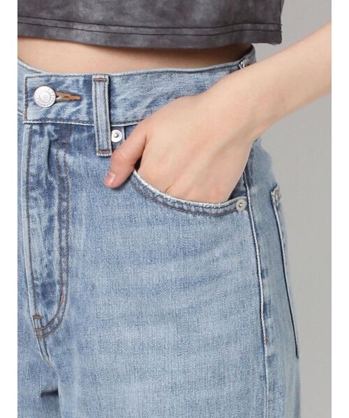 EVRIS（エヴリス）の「スクエアダメージワイドデニムパンツ（デニムパンツ・レディース・インディゴブルー/ライトブルー・MEDIUM/SMALL）」の20枚目の写真