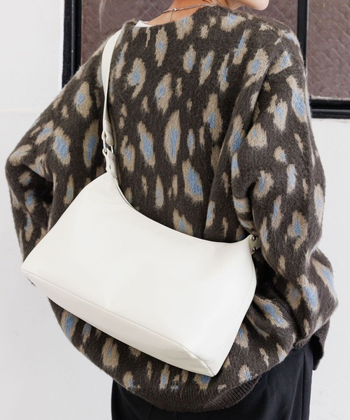 PBLIM（ページボーイリム）の「PBLIM/フェイクレザークロスバック（ショルダーバッグ・レディース・ホワイト/ブラック・FREE）」の18枚目の写真