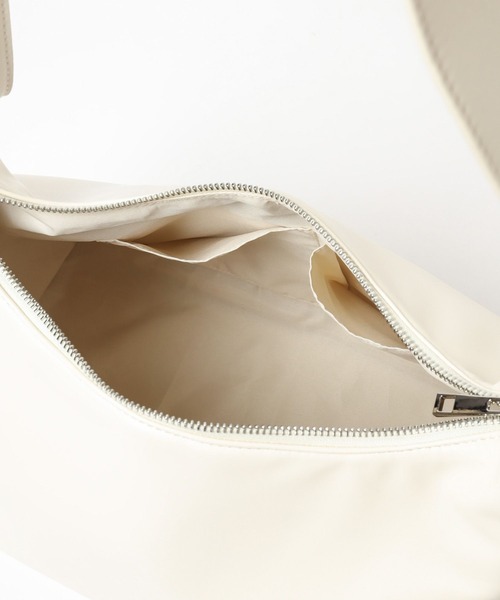 PBLIM（ページボーイリム）の「PBLIM/フェイクレザークロスバック（ショルダーバッグ・レディース・ホワイト/ブラック・FREE）」の10枚目の写真