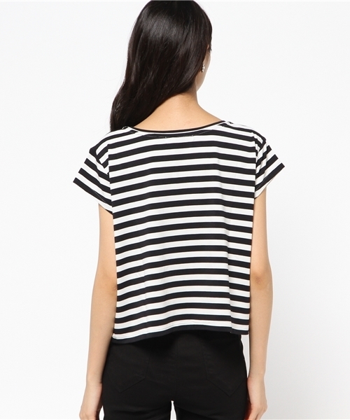 AZUL by moussy(アズールバイマウジー)の「ファイン40/-TRPu天竺クロプド半袖PO(Tシャツ/カットソー・レディース・カーキ系/オフホワイト/ブラック系その他/ブラック・MEDIUM/LARGE/SMALL)」の7枚目の写真