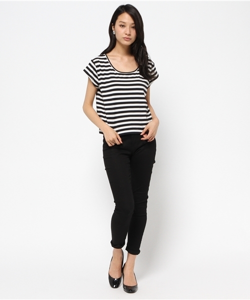 AZUL by moussy(アズールバイマウジー)の「ファイン40/-TRPu天竺クロプド半袖PO(Tシャツ/カットソー・レディース・カーキ系/オフホワイト/ブラック系その他/ブラック・MEDIUM/LARGE/SMALL)」の8枚目の写真