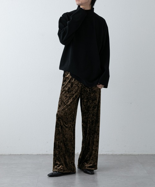 COLONY 2139（コロニートゥーワンスリーナイン）の「ストレッチリブモックネック長袖（Tシャツ/カットソー・メンズ・ブラック/ライトグレー/アイボリー/モカ・LARGE/MEDIUM）」の17枚目の写真