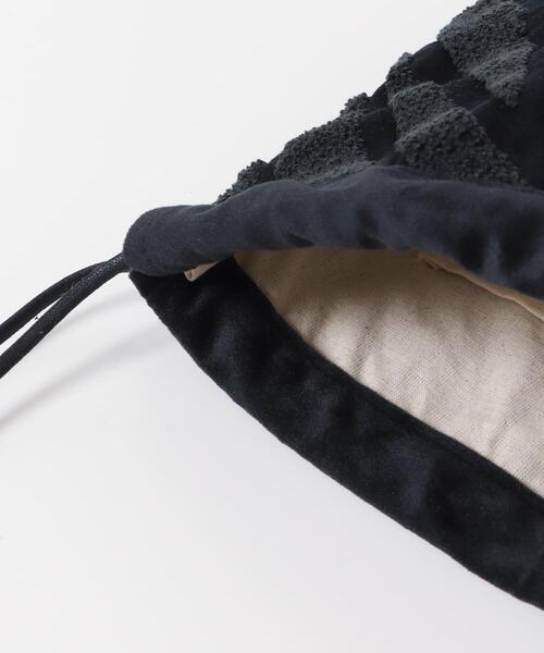 beej(ビージ)の「『別注』beej×DOORS 巾着バッグ(ハンドバッグ・レディース・ベージュ/ブラック・-)」の9枚目の写真