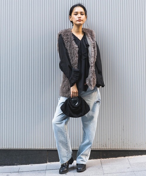 FOREVER 21(フォーエバー トゥエンティーワン)の「ストレートデニムパンツ(デニムパンツ・レディース・ブルー/ライトブルー・LARGE/MEDIUM/X-SMALL/SMALL/X-LARGE)」の5枚目の写真