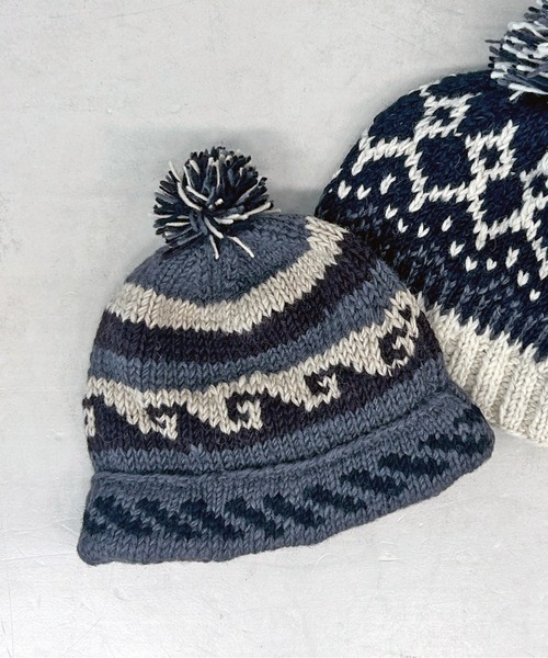 CPCM（シーピーシーエム）の「ハンドニットボンボンニット帽B（ニットキャップ/ビーニー・メンズ・グレー・FREE）」の2枚目の写真