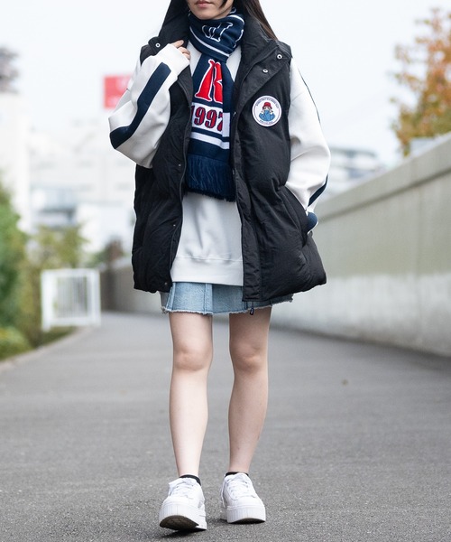 Red Cap Girl(レッドキャプガール)の「【a-r】〔Red Cap Girl/レッドキャップガール〕ナイロン デタッチャブルワッペン パファーベスト(ダウンベスト・メンズ・ベージュ/ブラック・LARGE/MEDIUM/X-LARGE)」の7枚目の写真
