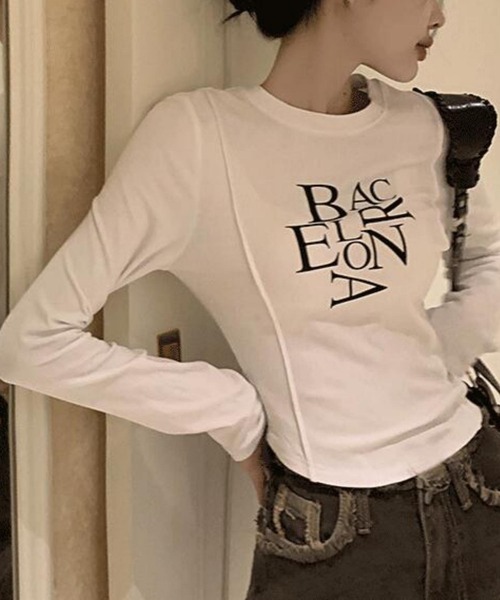 MAISON DE THERESE(メゾン ド テレーズ)の「長袖トップス/Tシャツ BACロゴレタリングスリムライン(Tシャツ/カットソー・レディース・ホワイト/ブラック・M/S/L/XL)」の1枚目の写真