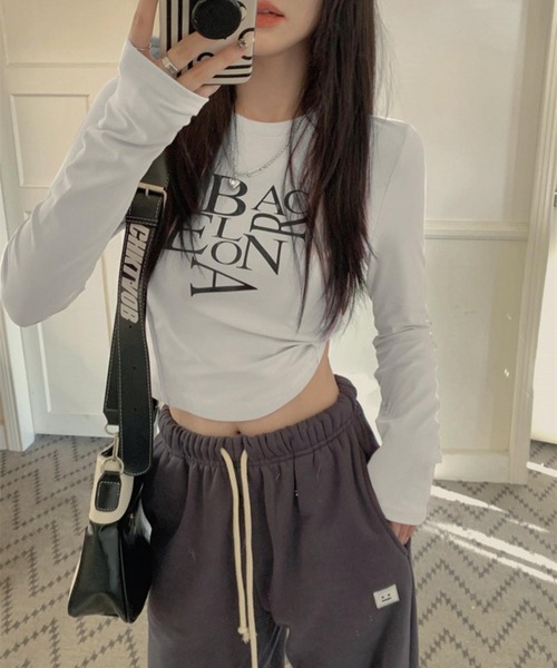 MAISON DE THERESE(メゾン ド テレーズ)の「長袖トップス/Tシャツ BACロゴレタリングスリムライン(Tシャツ/カットソー・レディース・ホワイト/ブラック・M/S/L/XL)」の21枚目の写真