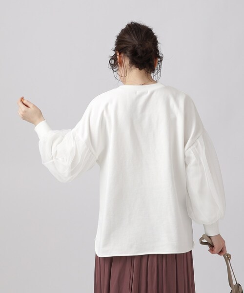 DRESKIP(ドレスキップ)の「◆一枚で上品華やか お袖チュール 裏毛トップス(スウェット・レディース・オフホワイト/グレー/ブラック/ライトブルー・02/03/04)」の7枚目の写真