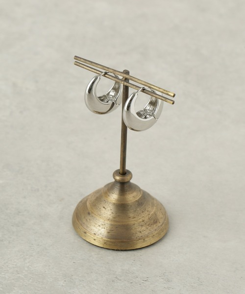 NANO universe(ナノユニバース)の「ムーンフープピアス(ピアス(両耳用)・レディース・シルバー/ゴールド・FREE)」の6枚目の写真