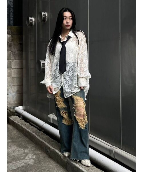 EVRIS（エヴリス）の「ハイダメージセミワイドデニムパンツ（デニムパンツ・レディース・インディゴブルー/ライトブルー・MEDIUM/SMALL）」の14枚目の写真