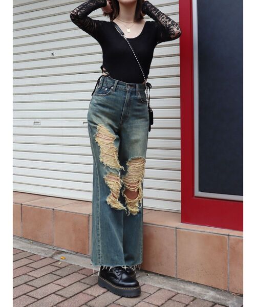 EVRIS（エヴリス）の「ハイダメージセミワイドデニムパンツ（デニムパンツ・レディース・インディゴブルー/ライトブルー・MEDIUM/SMALL）」の20枚目の写真