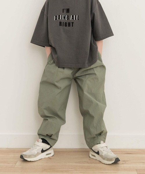 URBAN RESEARCH DOORS（アーバンリサーチドアーズ）の「撥水タックワイドパンツ(KIDS)（その他パンツ・キッズ・スミクロ/カーキ・120/105/150/135）」の10枚目の写真