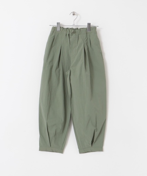 URBAN RESEARCH DOORS（アーバンリサーチドアーズ）の「撥水タックワイドパンツ(KIDS)（その他パンツ・キッズ・スミクロ/カーキ・120/105/150/135）」の21枚目の写真