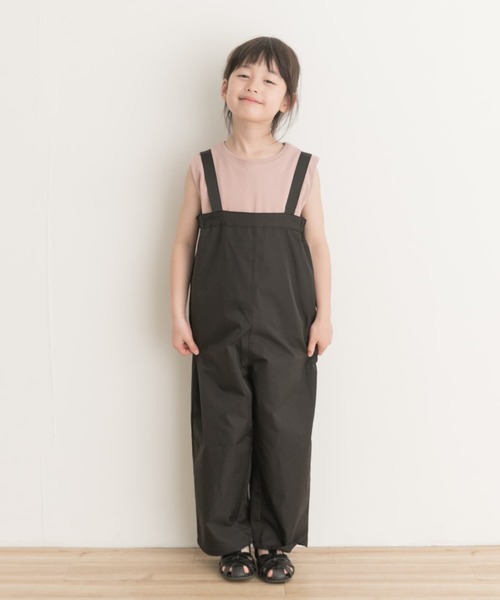 URBAN RESEARCH DOORS（アーバンリサーチドアーズ）の「『親子リンク』add fabrics撥水サロペット(KIDS)（サロペット/オーバーオール・キッズ・ブラック/チャコールグレー・135/120/105）」の8枚目の写真
