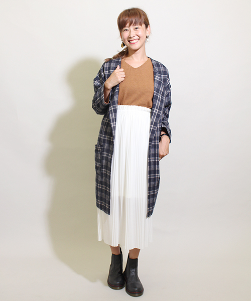 Kastane(カスタネ)の「オープンカラーガウン(その他アウター・レディース・ベージュ/ネイビー/カーキ/ブラック/ブルー/ブラック系その他/オリーブ・FREE)」の13枚目の写真